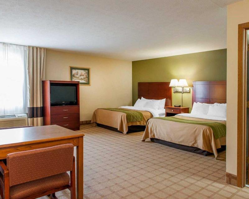 Quality Inn I-74 Batesville Exterior photo